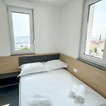 Central Baska Voda Apartments *