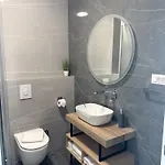 Central Baska Voda Apartments アパート *