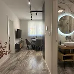 Central Baska Voda Apartments アパート Baška Voda