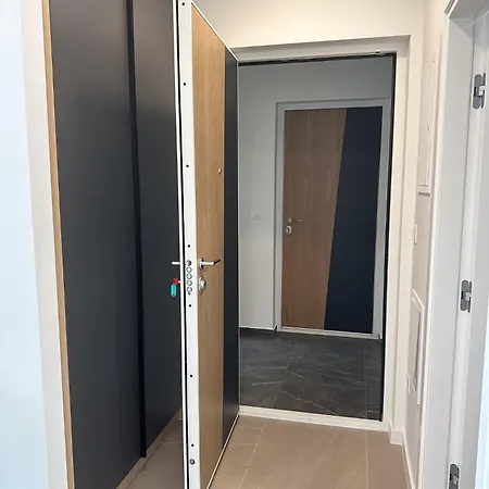 Central Baska Voda Apartments 公寓 巴什卡沃达