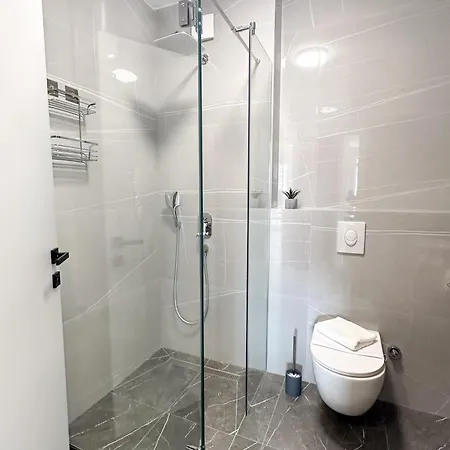 Central Baska Voda Apartments * Baška Voda