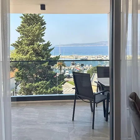 Central Baska Voda Apartments