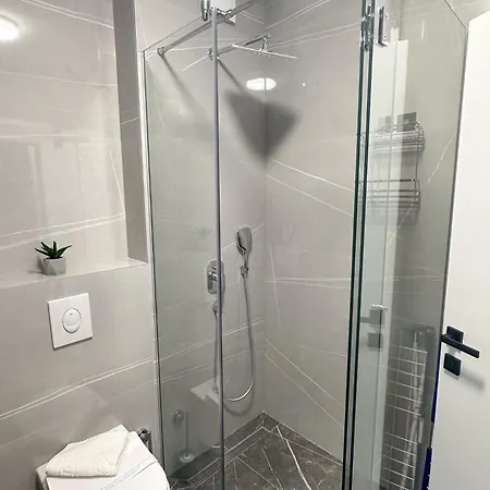 Central Baska Voda Apartments