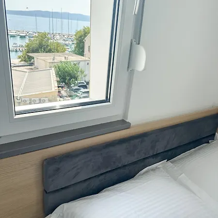 Central Baska Voda Apartments *
