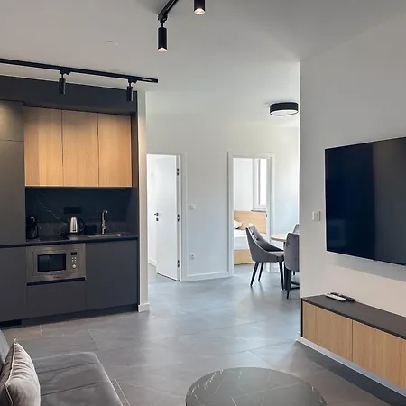 Central Baska Voda Apartments *