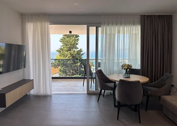 Central Baska Voda Apartments Apartman