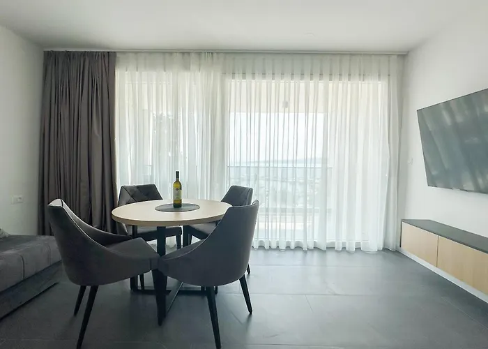 Central Baska Voda Apartments Apartman